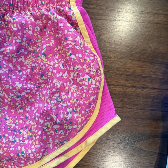 Nike Dri-FIT Running Shorts Bundle Women’s Athletic Activewear Size Medium EUC - Picture 6 of 16